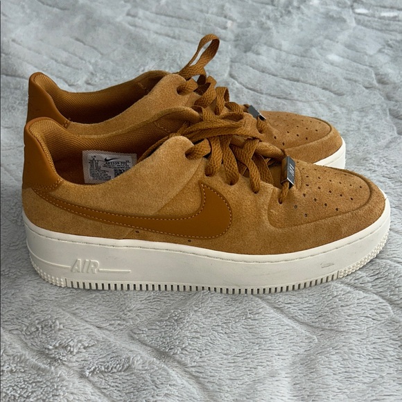 Nike Air Force 1 Low Sage, Women’s Size 8 - Picture 6 of 11